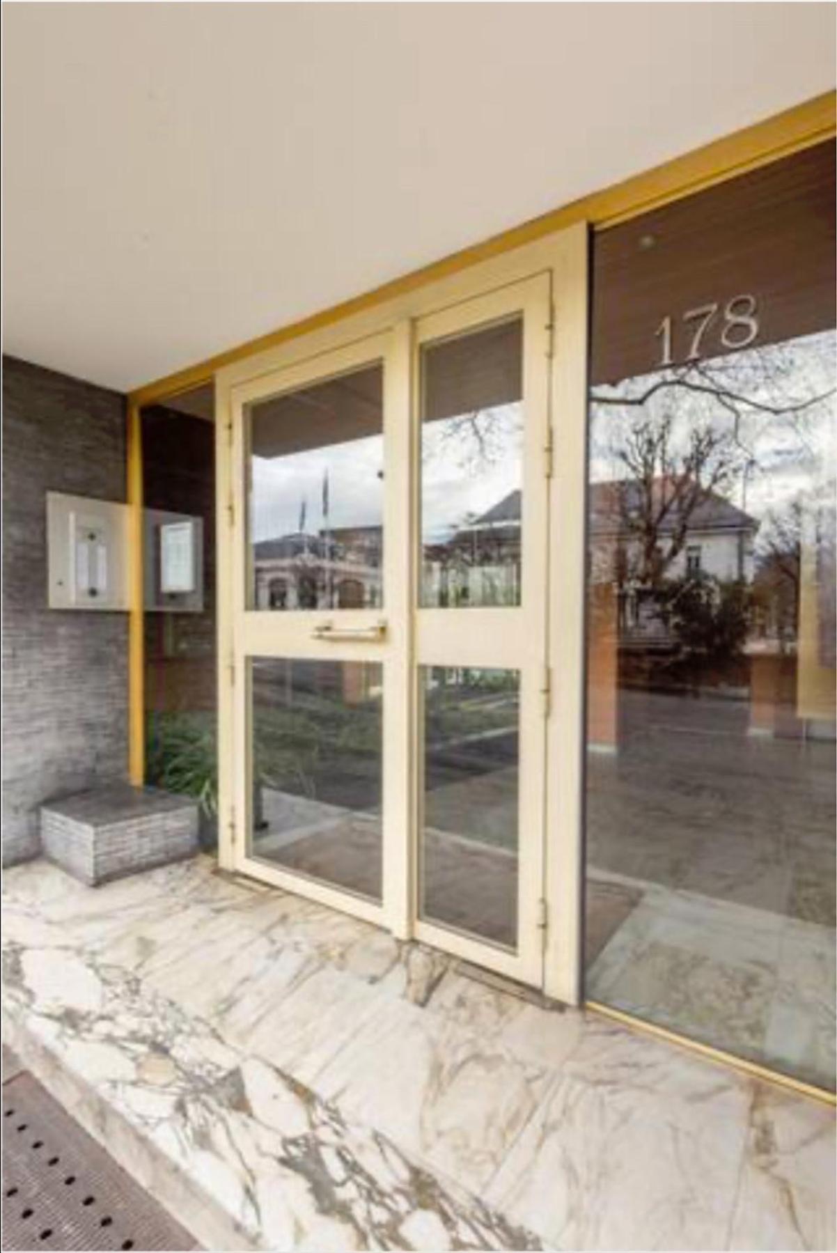 Logement Autour De Moi * * * * * Chambéry Exterior foto